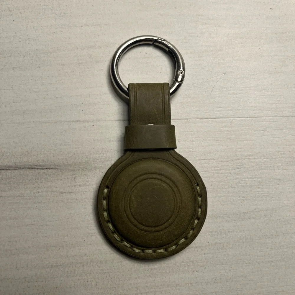 Leather Airtag Protective Holder - Keychain Cases Compatible with Apple Airtag